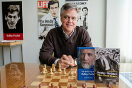 Garðar Sverrisson, with his book, now in English translation: Bobby Fisher-The Final Years.