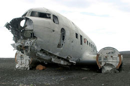 The bodies were discovered near the American plane wreck on Sólheimasandur beach.