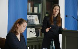 Minister of Health Svandís Svavarsdóttir, left, and Prime Minister Katrín Jakobsdóttir, at the press conference.