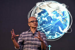 Satya Nadella forstjóri Microsoft.