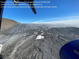A view toward the northeast, over Langjökull glacier. The center of the photo shows where the flash flood occurred.
