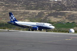 Vél Niceair lenti á Akureyrarflugvelli í dag.