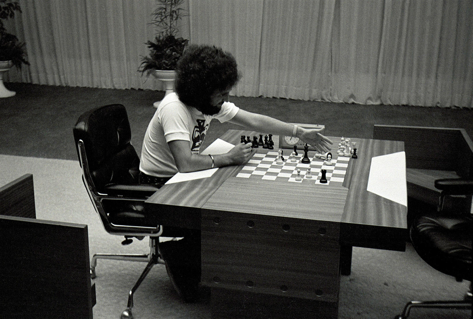 Fifty years ago: Fischer leads 6½:3½