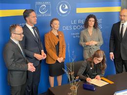 Denis Malyuska, Ukraine's minister of Justice, Mark Rutte, Prime Minister of the Netherlands,  Marija Pej&#269;inovi&#263; Buri&#263;, the Secretary General of the Council of Europe, Þórdís Kolbrún Reykfjörð Gylfadóttir, Iceland's Foreign Minister and  Denys Shmyhal, Prime Minister of Ukraine what Katrín Jakobsdóttir, Prime Minister of Iceland sign the Declaration of creating the Register of Damages.