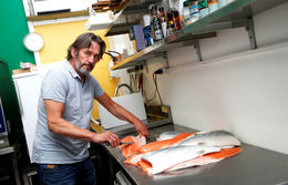 Accomplished actor Þröstur Leó shows another side to himself when he takes over the kitchen at Hlemmur Square.