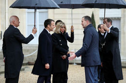 Guðni Th. Jóhannesson meets with President of France, Emmanuel Macron, and his wife Brigitte in Paris yesterday.