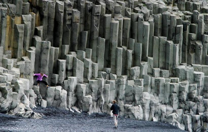 reynisfjara tourist death