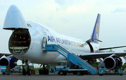 An Air Atlanta freight aircraft &#8212; Boeing 747-400.