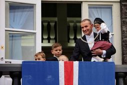 Guðni Th Jóhannesson og fjölskylda verða í Gleðigöngunni í dag.