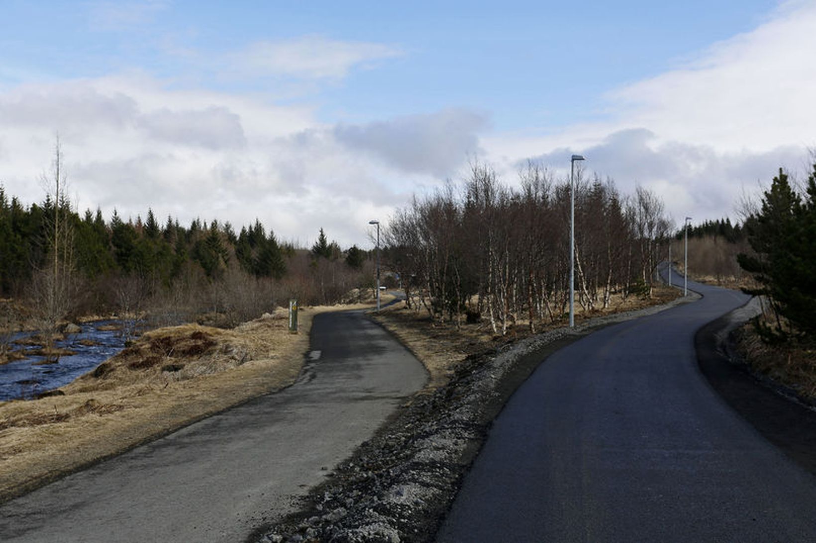 Undanfarin ár hefur aðgangur fyrir hjólandi verið bættur til muna …
