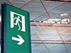 The decisions to ban the man's possibility to come to Iceland for the next 14 years holds, according to the decision of the District Court yesterday.
