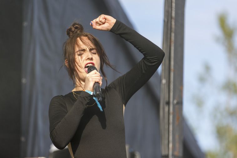 MØ