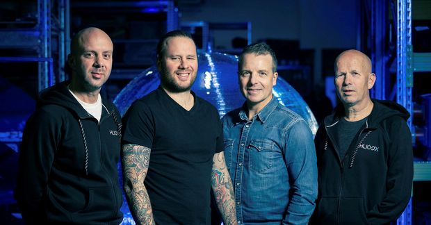 Starfsmenn HljóðX eru fagmenn í faginu. Frá vinstri: Eyvindur Eggertsson, hljóðmeistari, Örn Ingólfsson, ljósameistari, Jóhann …