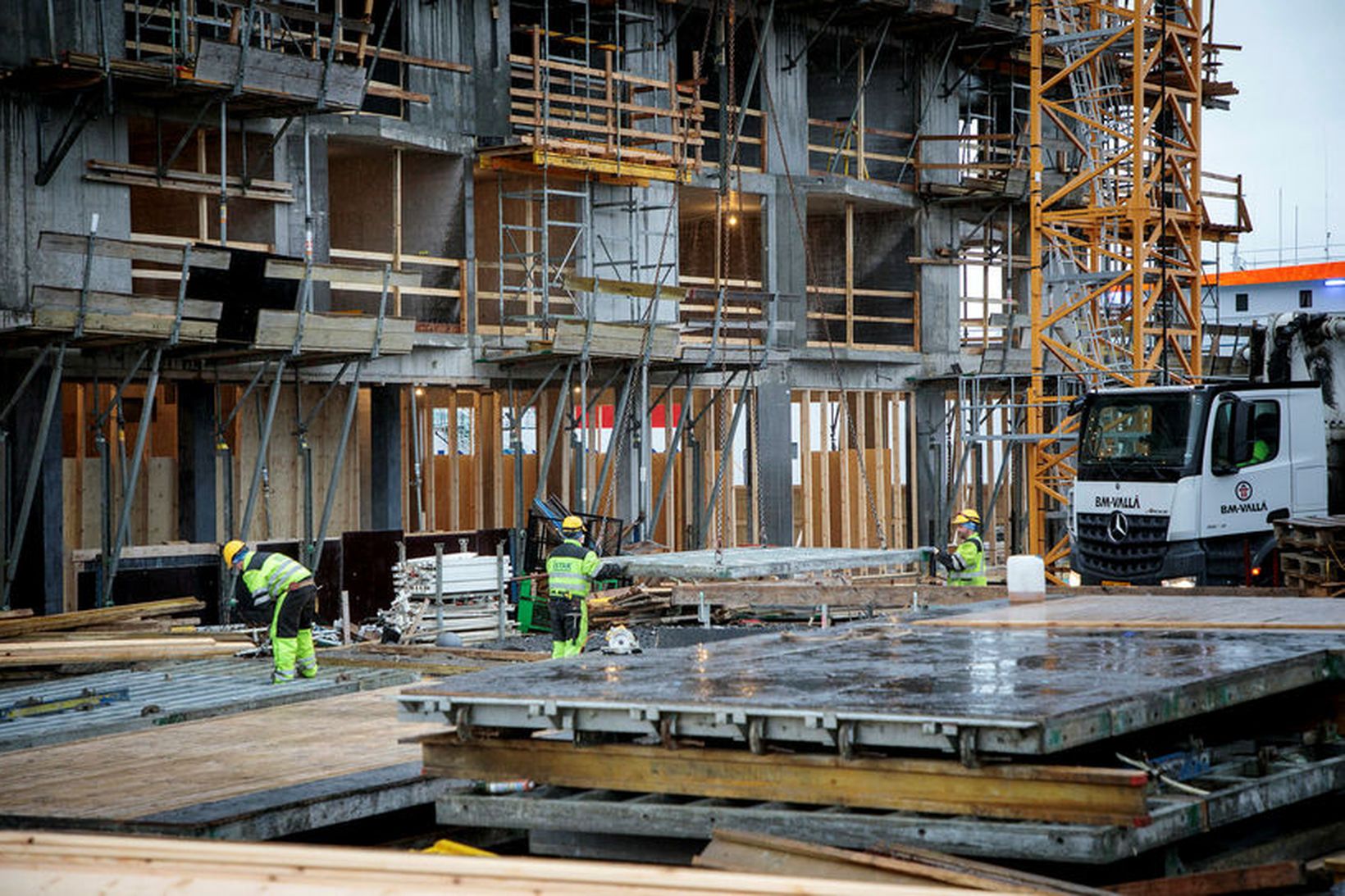Þörf er á um 3.500-4.000 nýjum íbúðum á ári á …