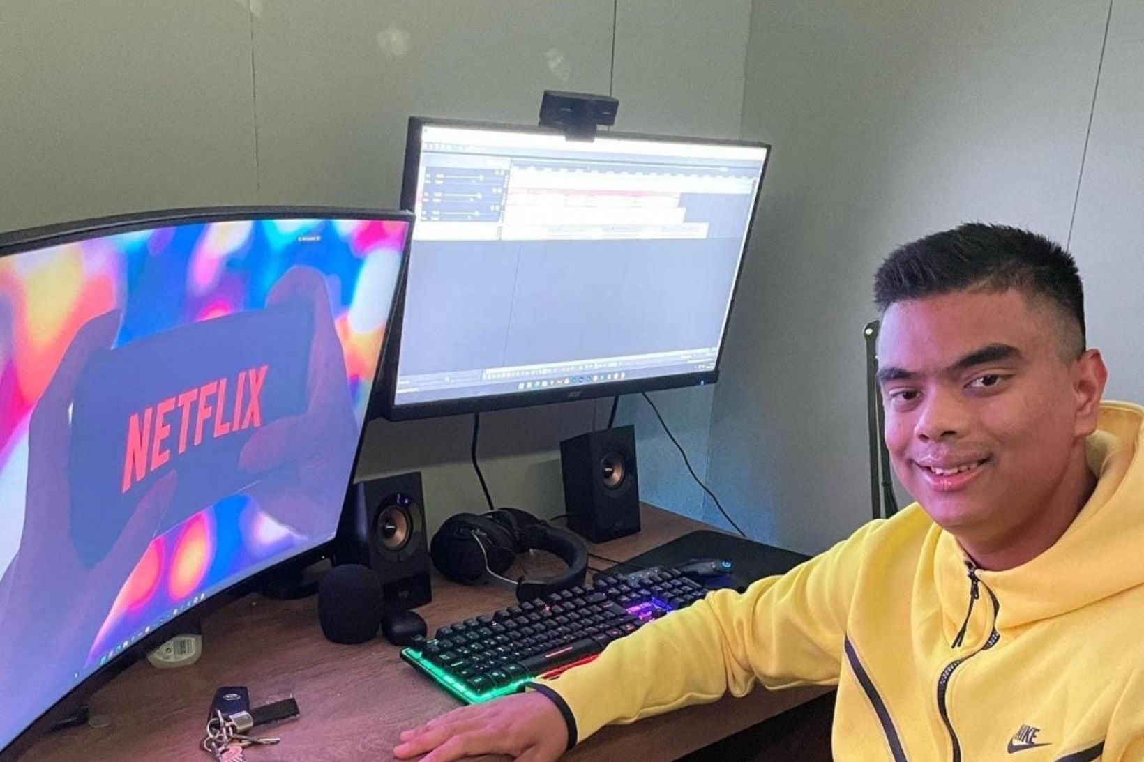 Framleiðandi Netflix þáttanna Heartstopper tók eftir Magnúsi Orra Arnarsyni á …