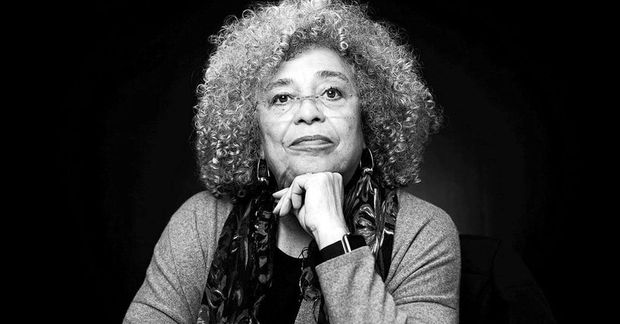Angela Davis kveðst dást að þeim árangri, sem náðst hefur á Íslandi, sérstaklega í sambandi …