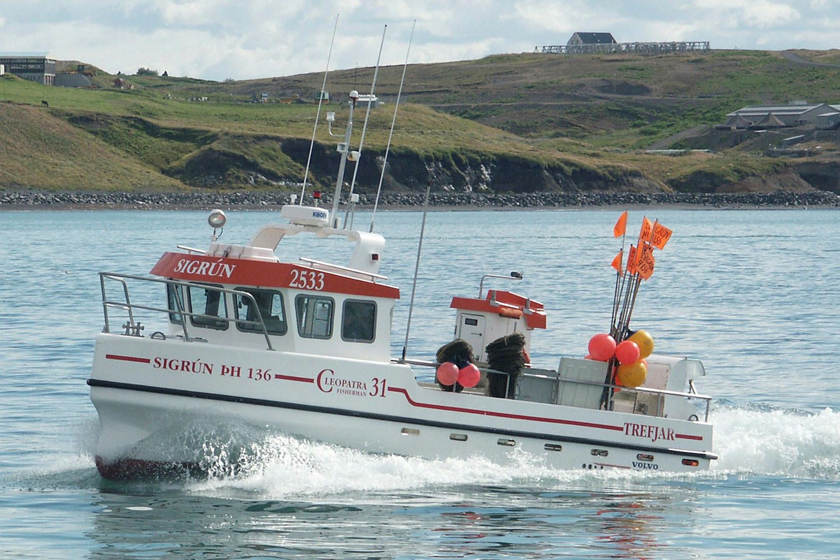 Eftirlitsferðum dróna Fiskistofu þar sem fylgst er með veiðum krókaflamarksbáta …