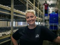 Ragnheiður Georgsdóttir gleðigjafi sem rekur Farmers Bistro í Flúðasveppum býður upp á vikumatseðilinn að þessu …