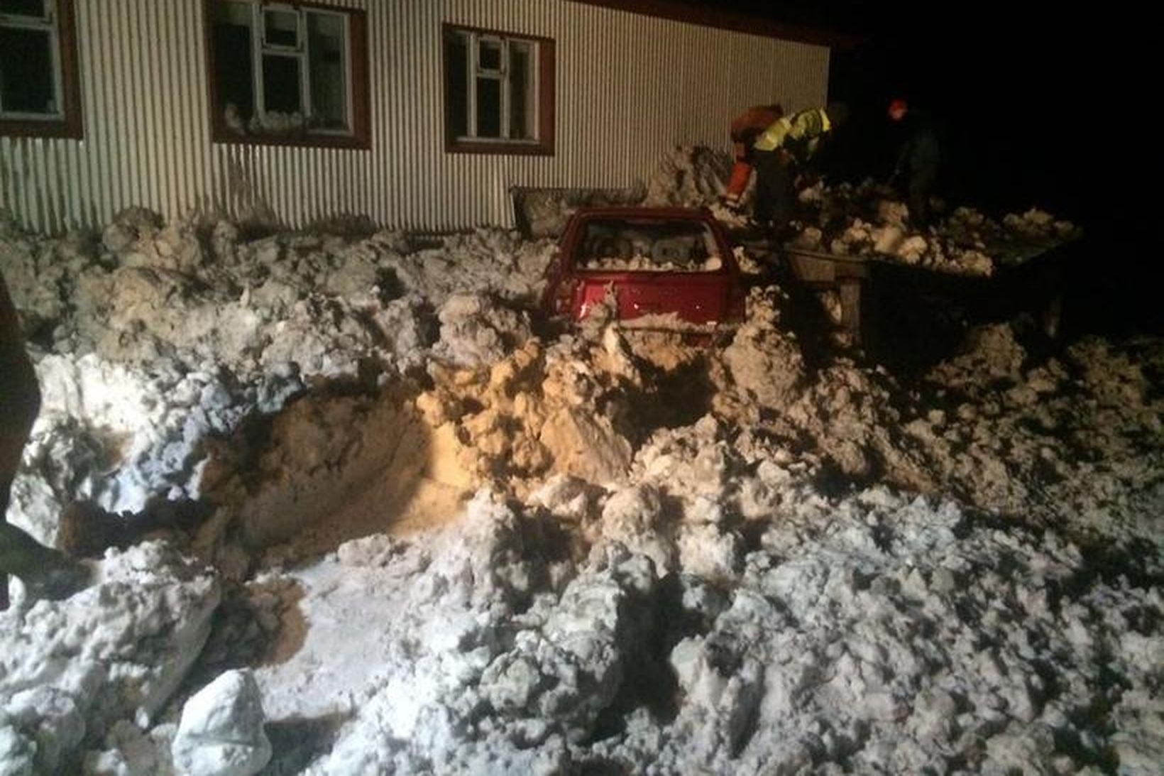 Snjóflóð féll við Aðalból 28. desember sl.