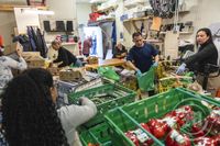 Matarúthlutun fjölskylduhjálpinni Reykjanesbæ