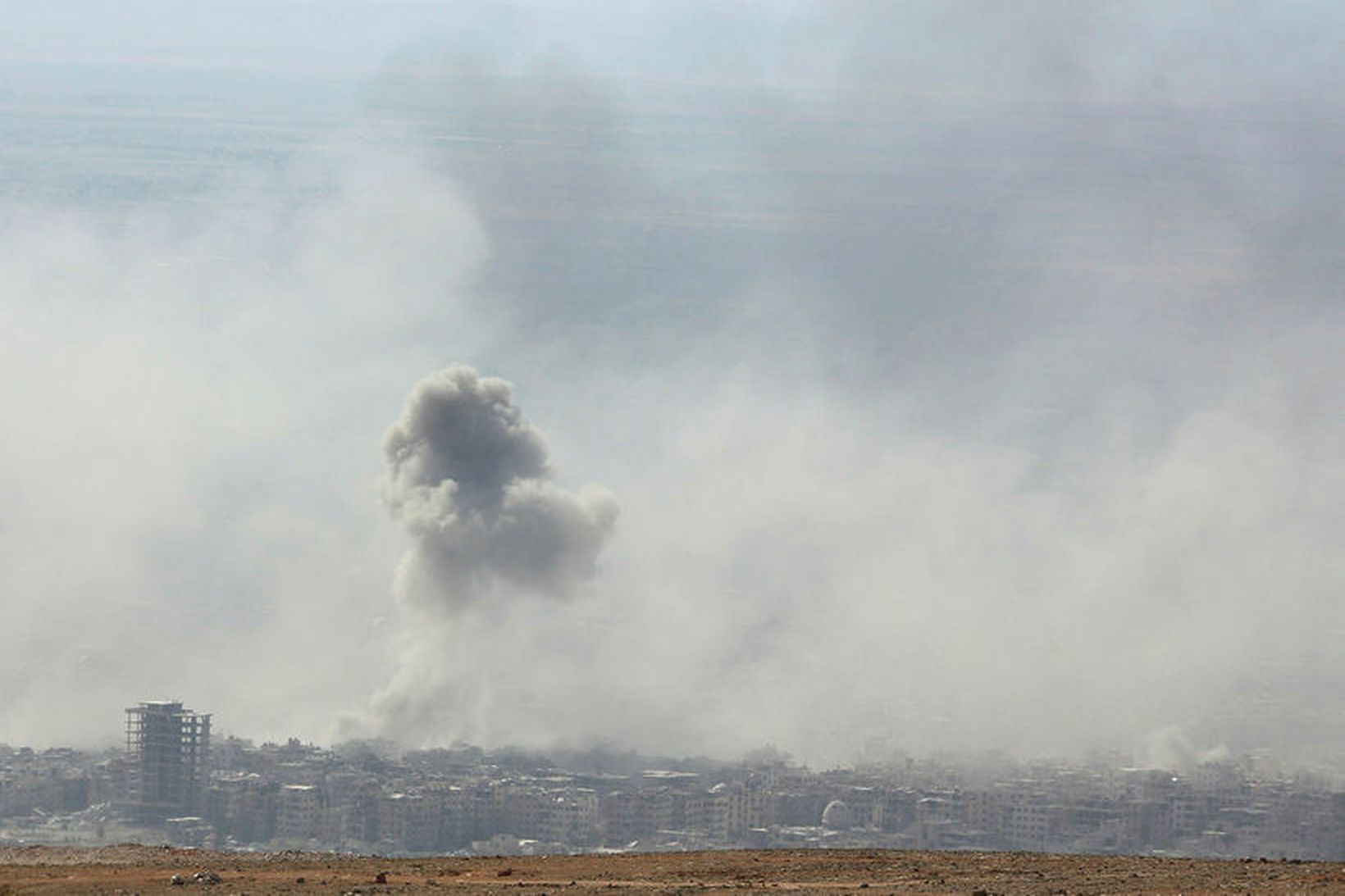 Sýrlenski stjórnarherinn notaði klórgas gegn uppreisnarmönnum í borginni Douma árið …