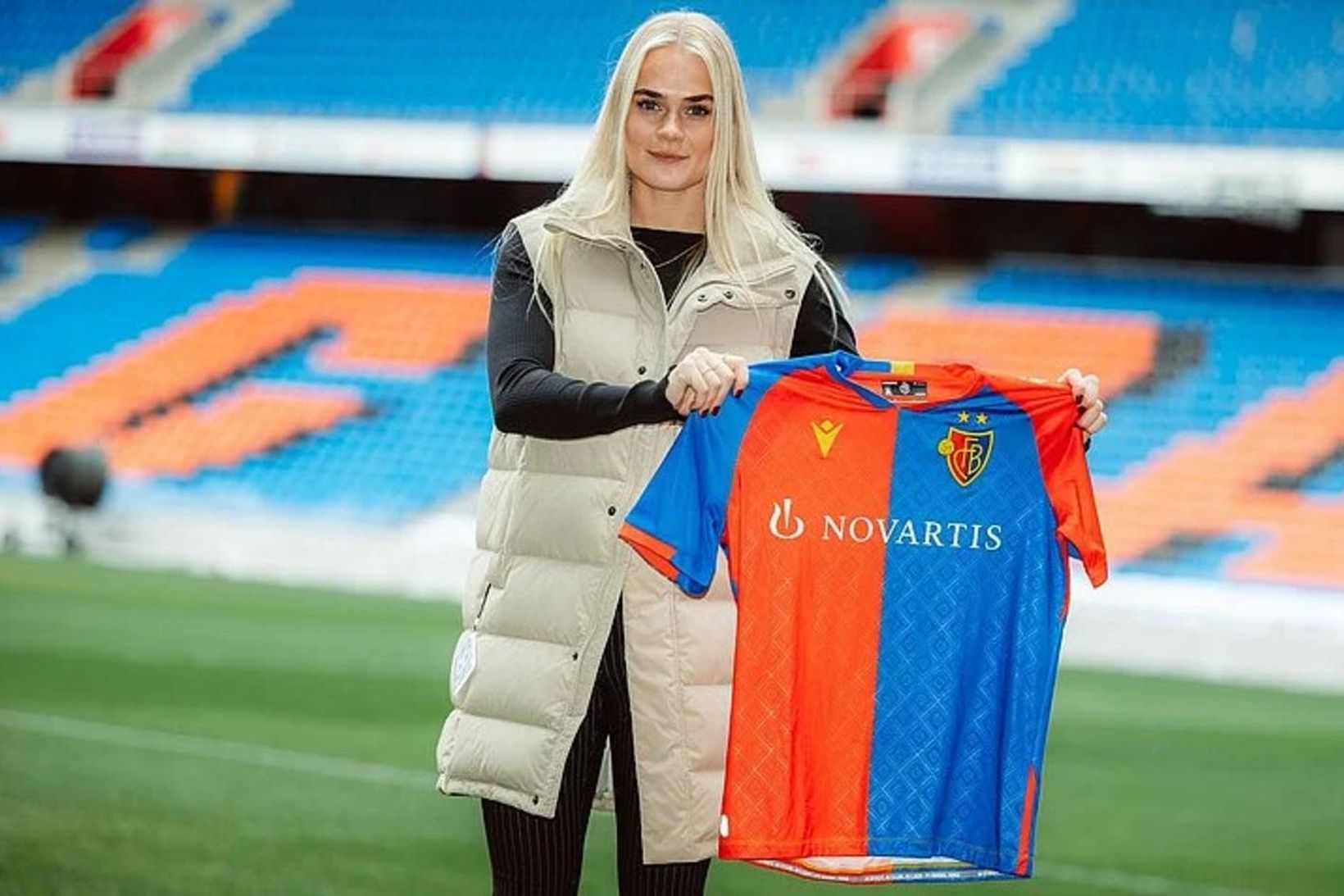 Heiðdís er komin til Basel.
