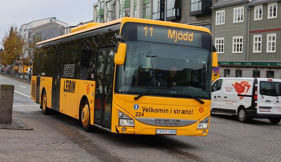 Fleiri taka strætó