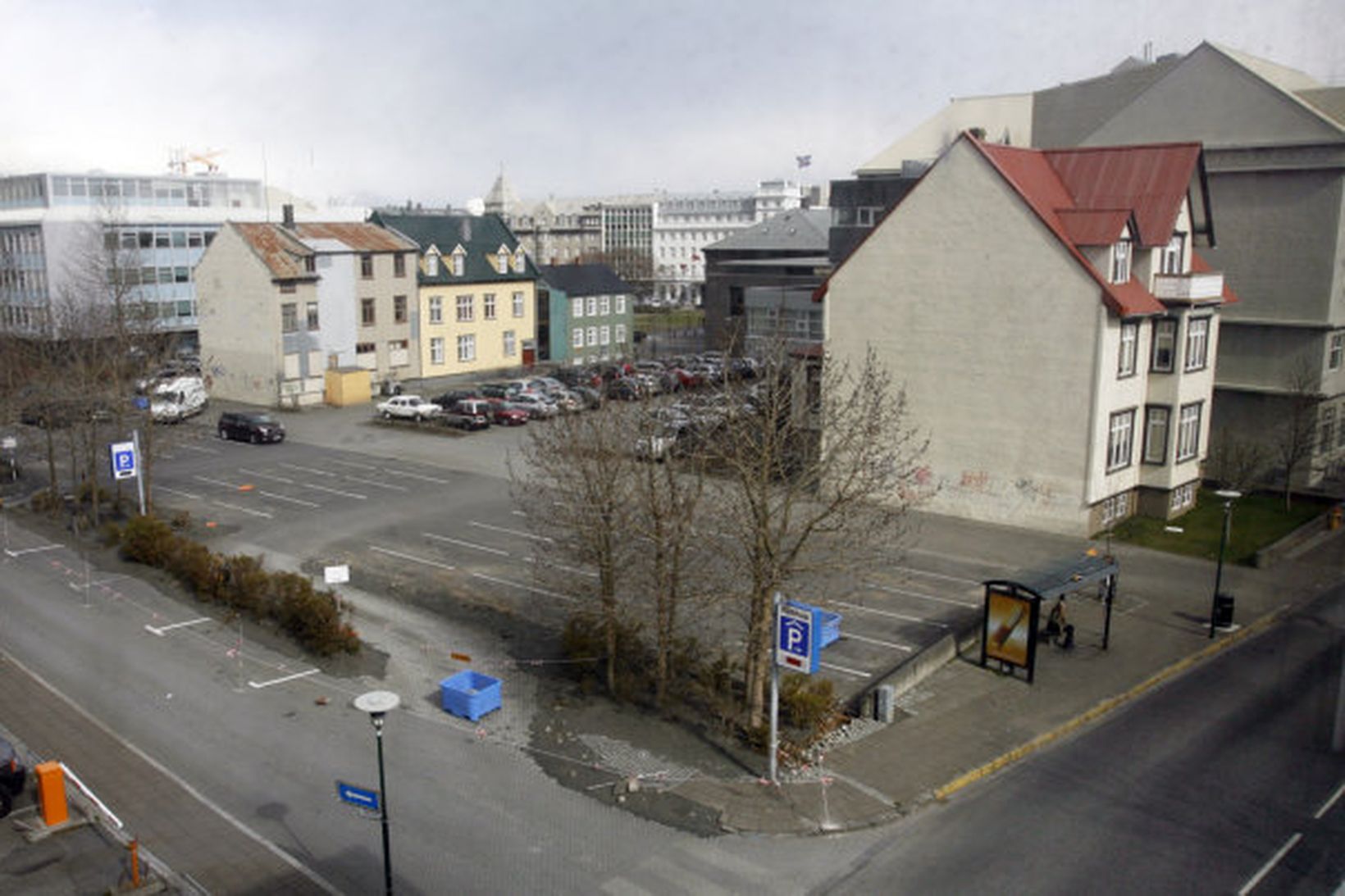Fornleifagröfturinn er á 2.000 fm svæði vestan við Alþingishúsið þar …
