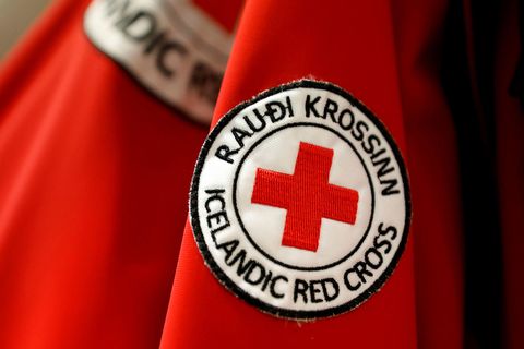 Félags- og vinnumarkaðsráðuneytið hefur gert samkomulag við Rauða krossinn.