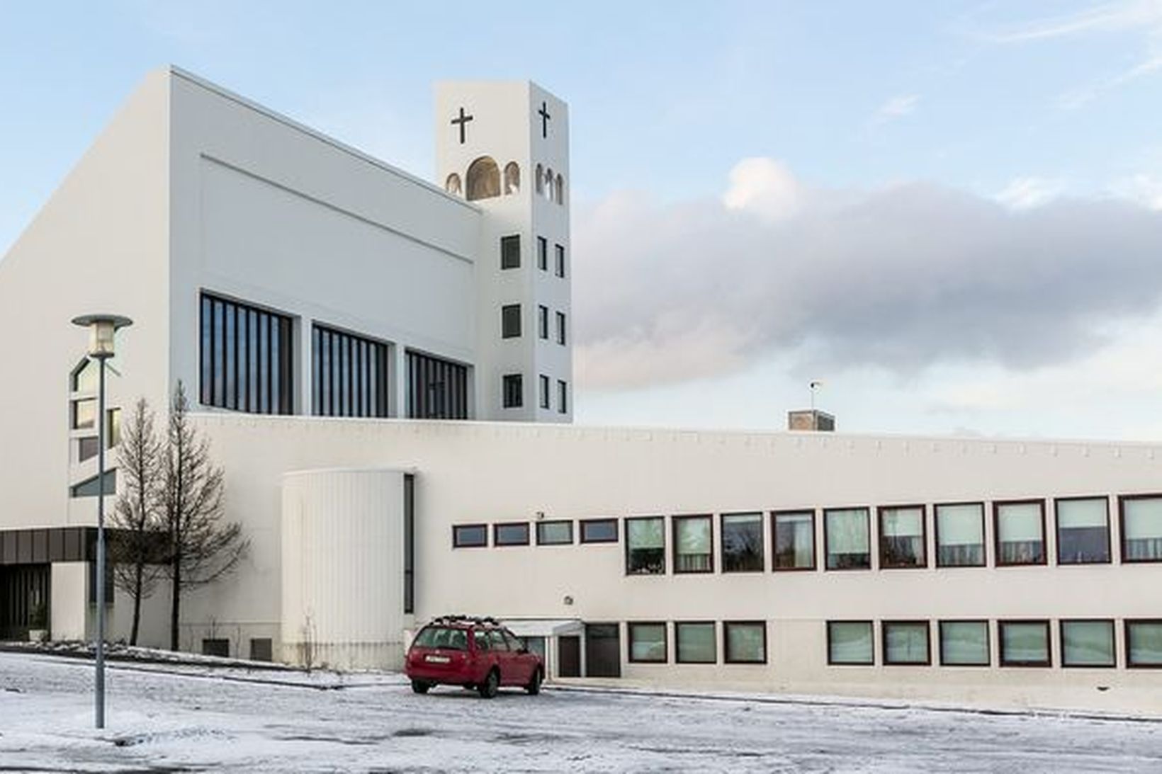 Hjónin sr. Jóna Hrönn Bolladóttir og sr. Bjarni Karlsson prédikuðu …