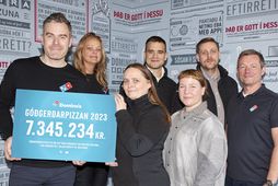 Dominos afhenti 7.3 milljónir til Neistanns styrktarfélags hjartveikra barna.