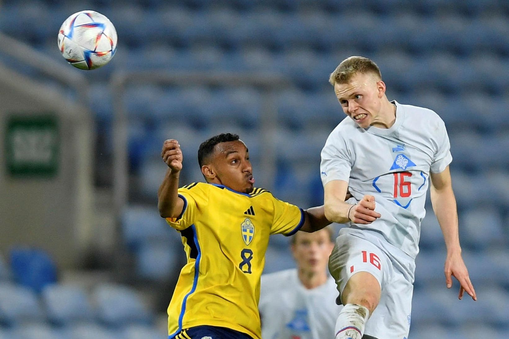 Dagur Dan Þórhallsson í leik með íslenska landsliðinu gegn því …