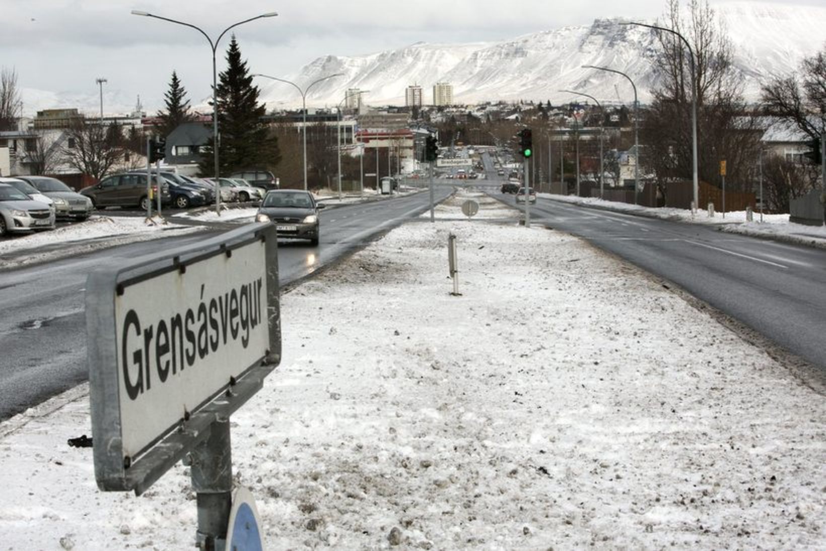 Fækka á akreinum Grensásvegar milli Miklubrautar og Bústaðavegar í tvær …