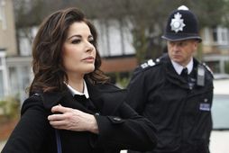 Nigella Lawson bar vitni fyrir dómi í Bretlandi í dag.