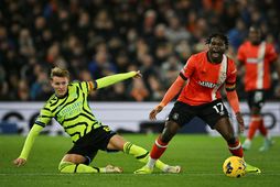 Martin Ödegaard og Pelly Mpanzu eigast við í Luton.