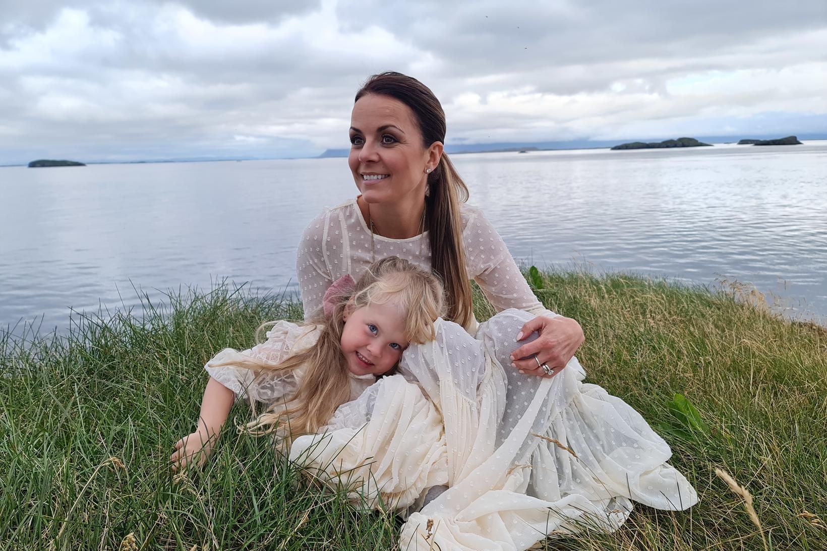 Birgitta Haukdal ásamt dóttur sinni Sögu Júlíu.