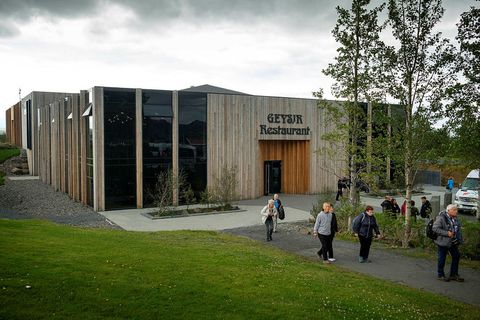 The new Hótel Geysir.
