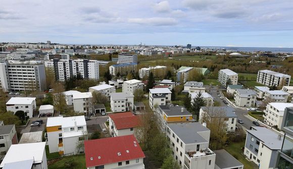 Hátt hlutfall íbúða selst enn á yfirverði 