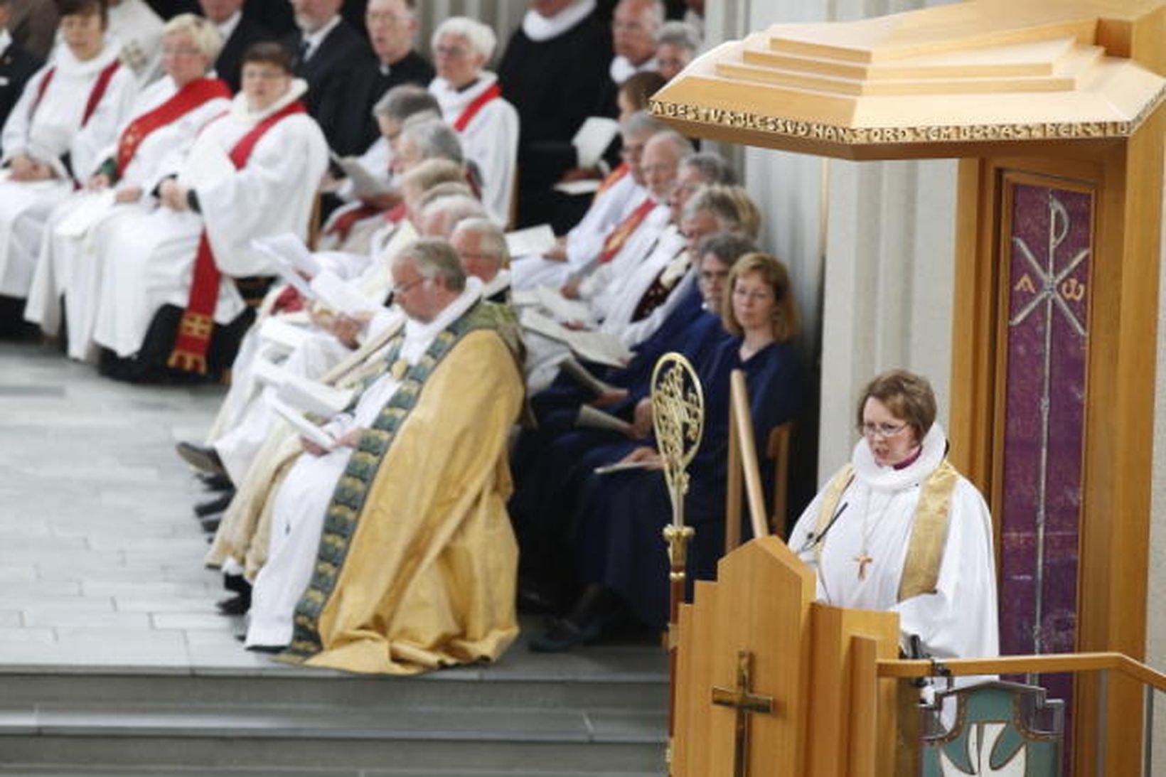 Agnes fær lyklana frá Karli í dag