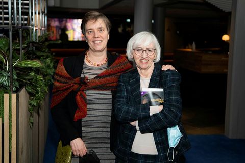 Sigþrúður Gunnarsdóttir hefur verið ráðin framkvæmdastjóri Forlagsins. Hér er hún með móður sinni, Silju Aðalsteinsdóttur.