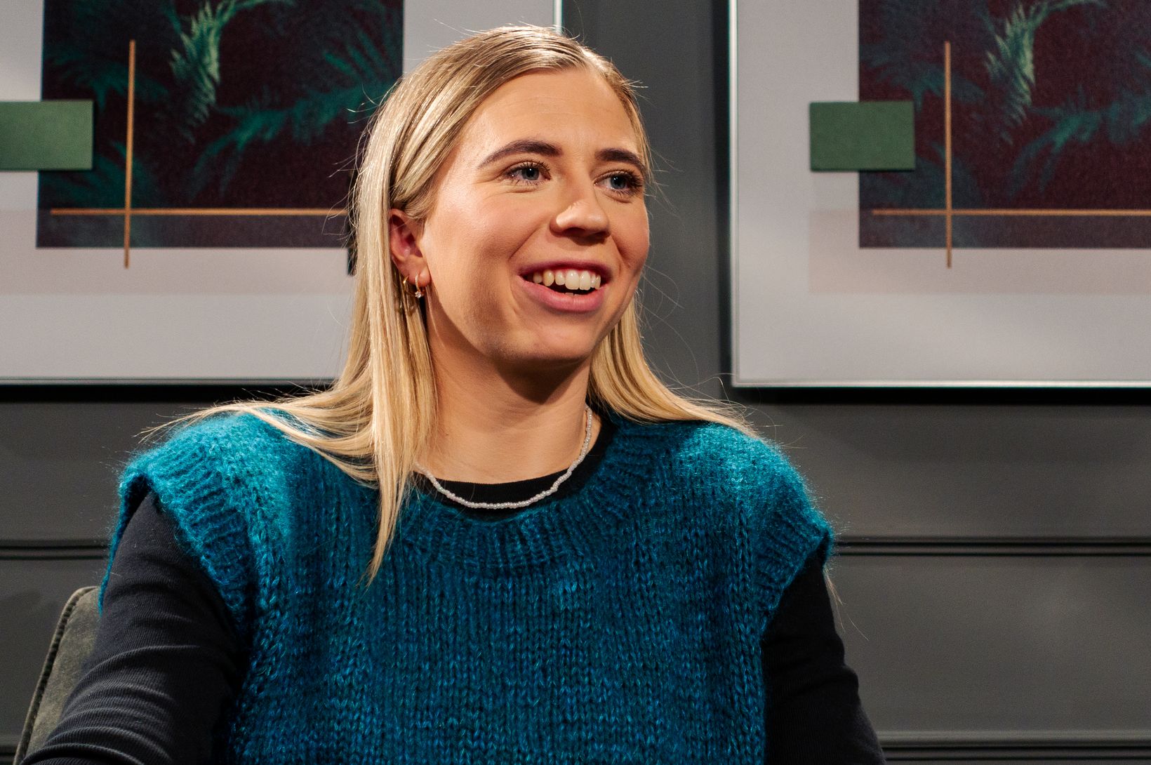 Á Íslandi áttu að vinna og eignast börn