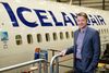Segja upp öllum flugfreyjum og flugþjónum