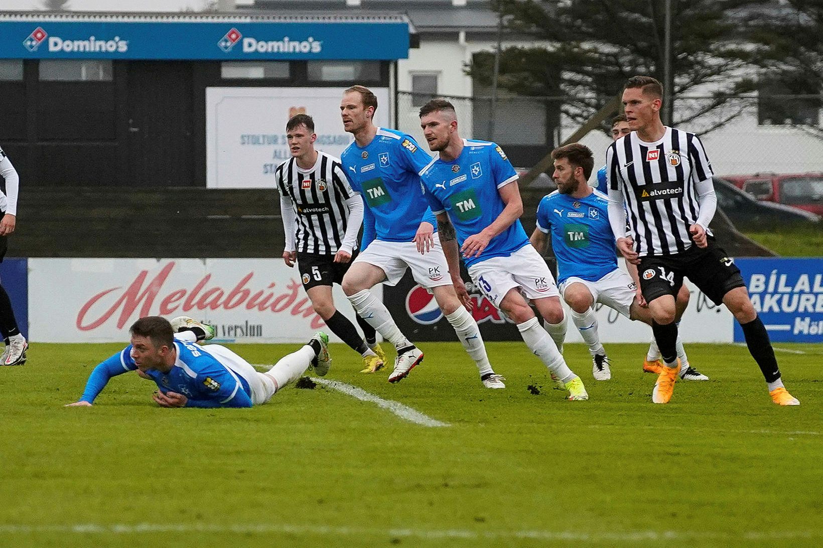 Það var hart barist á Meistaravöllum í kvöld.