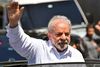 Lula nýr forseti Brasilíu eftir hnífjafna kosningu