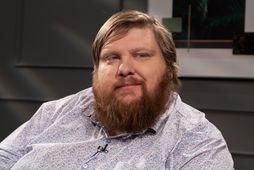 02.Og núna heyrir maður því fleygt...