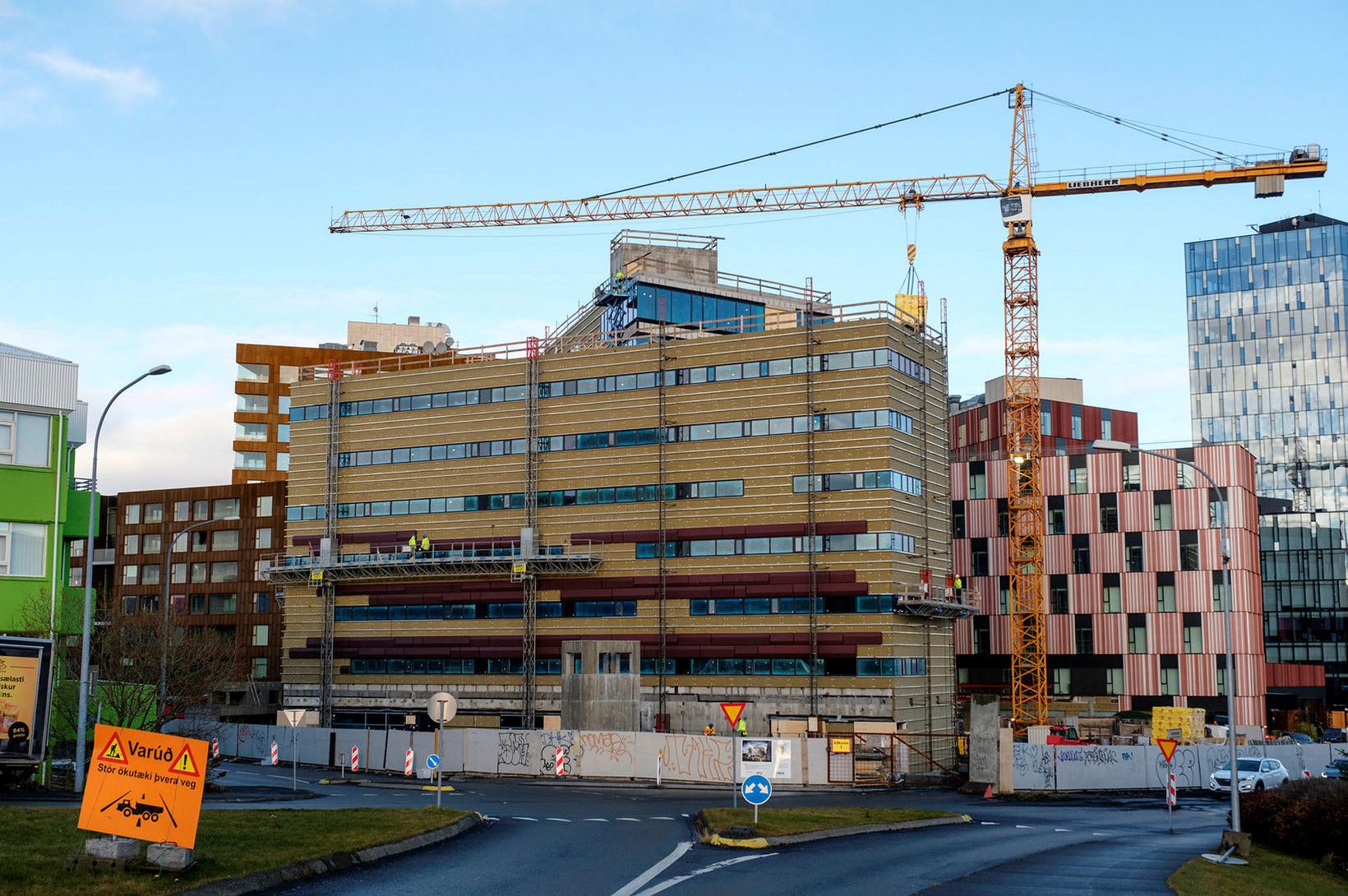 Líkur á að íbúðaverð lækki áfram
