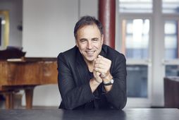 Rithöfundurinn Anthony Horowitz skapar ný ævintýri með Sherlock Holmes fyrir Storytel Original.