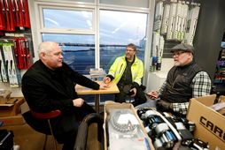 Hjálmar Hallgrímsson, formaður bæjarráðs Grindavíkur, Hörður Sigurðsson, bóndi á Hrauni og Páll Valur Björnsson, kennari …